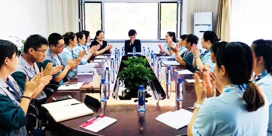 提升專業(yè)能力，提高服務(wù)水平，塑造服務(wù)品牌